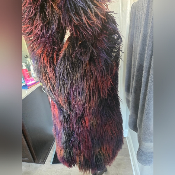 Midnight Alpaca Vest - Picture 3 of 3